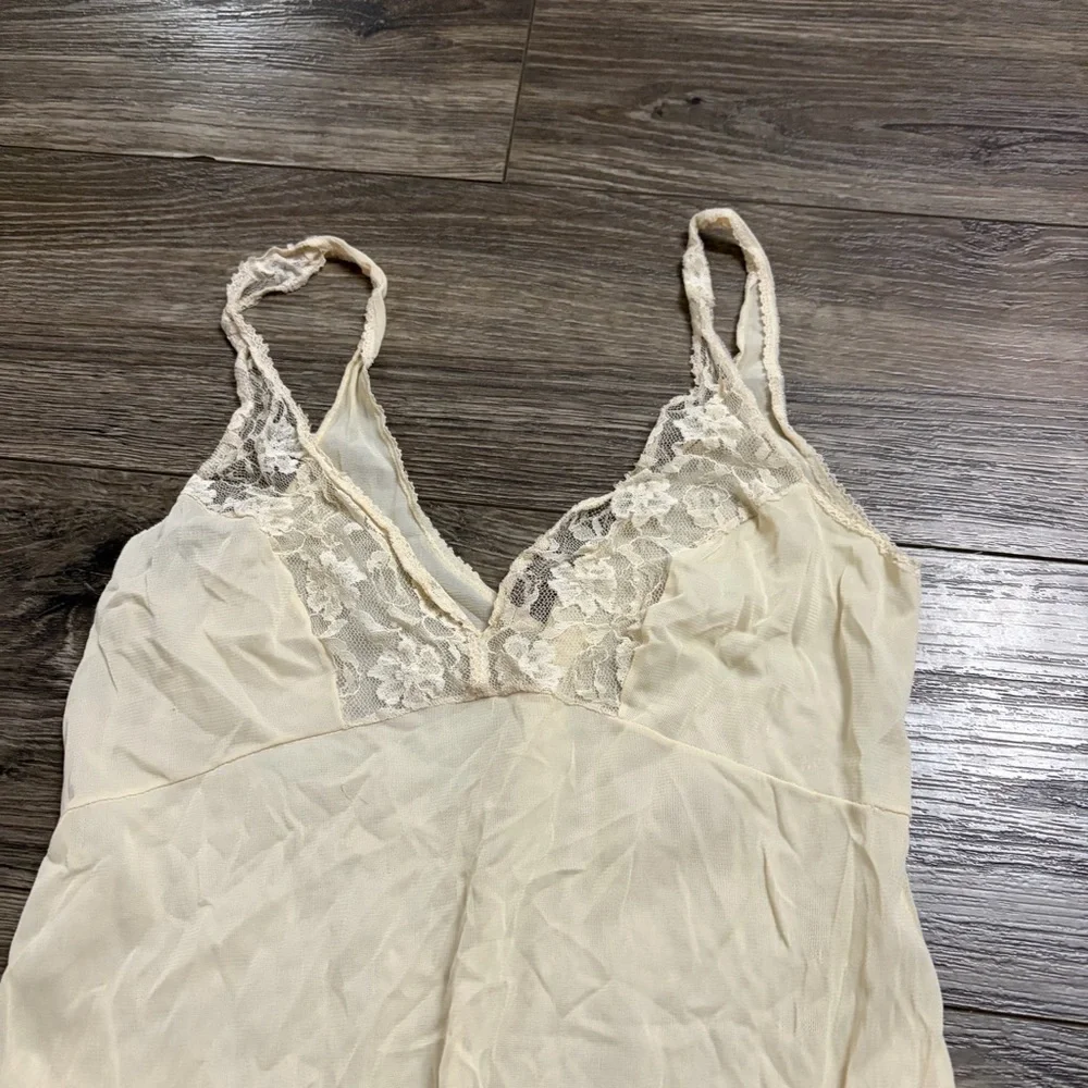 70s/80s European Vintage Silky Lace Bust Slip Dress (Cream/Nude) Size Small